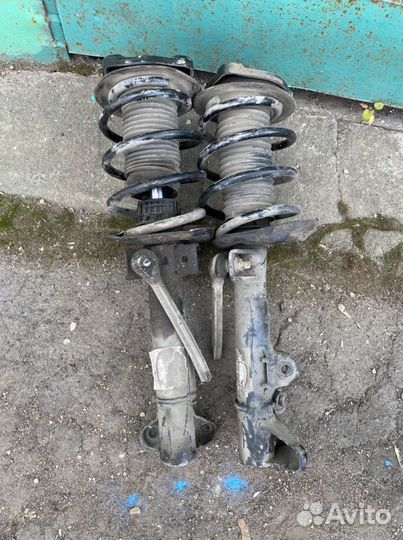 Стойки передние Mercedes w204 6.3 AMG