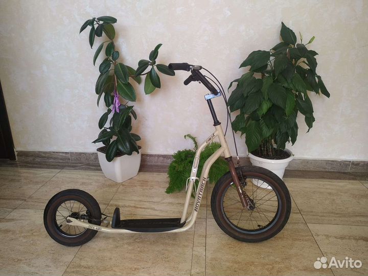 Самокат взрослый с большими колесами