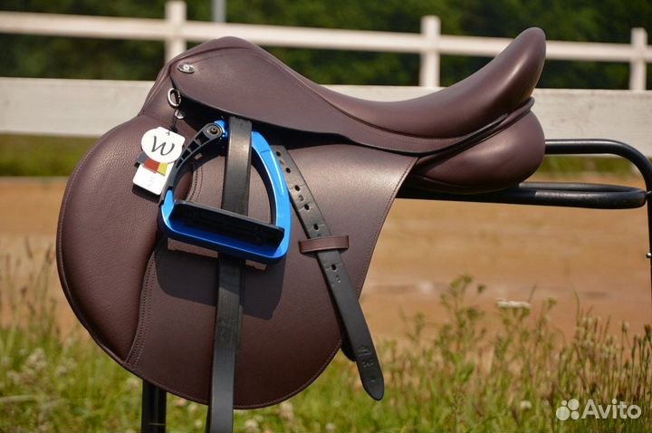 Седло со сменным ленчиком