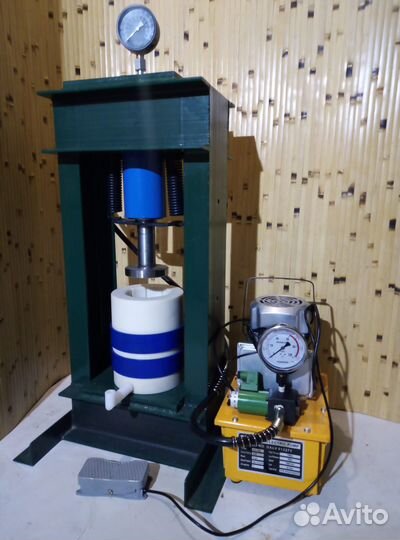 Маслопресс на 3,2л