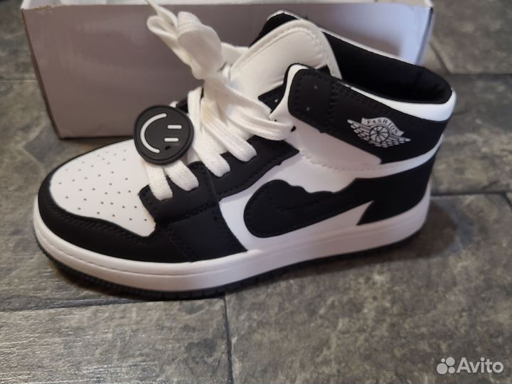 Кроссовки, кеды