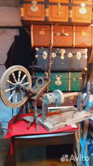 Сундуки -Чемоданы старинные