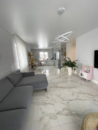 Коттедж 132 м² на участке 10 сот.