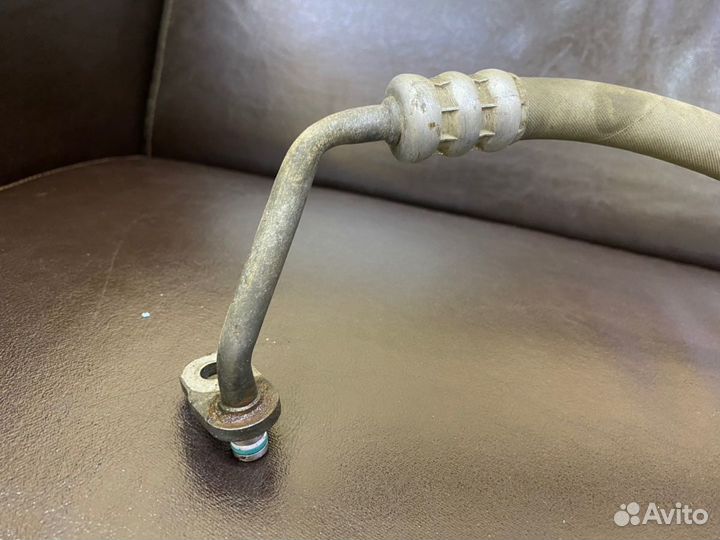 Трубка гур бу Mercedes C 200 W204 M271.950 2007