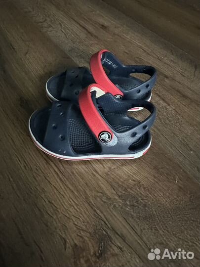 Сандалии crocs c5