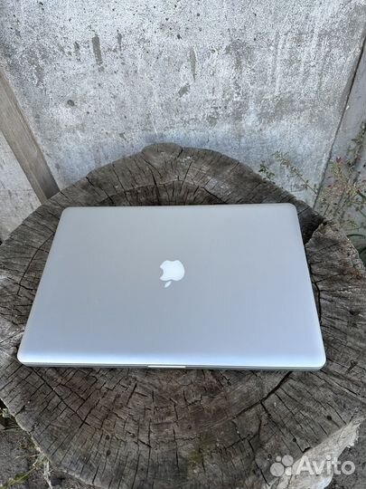 Apple MacBook Pro 17