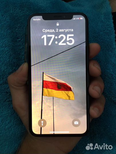 iPhone 10 64