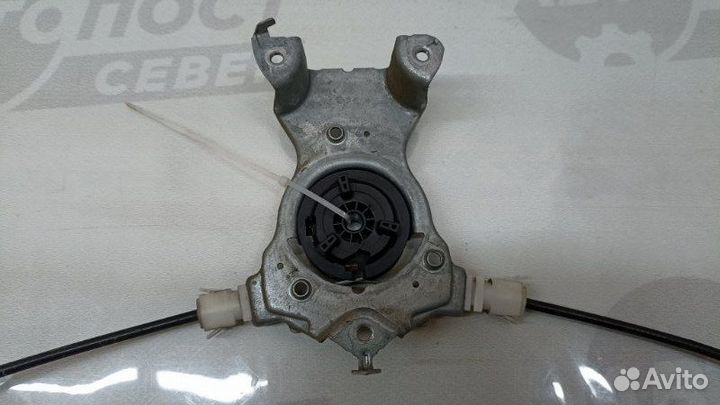 Стеклоподъемник задний левый Nissan Primera 1.6