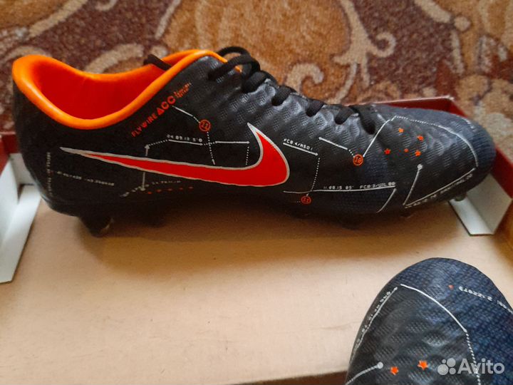 Футбольные бутсы