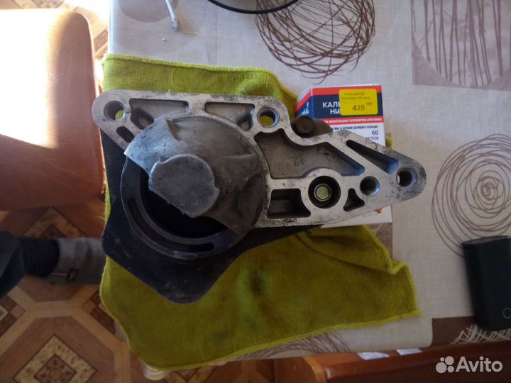 Продам стартер на Нисан