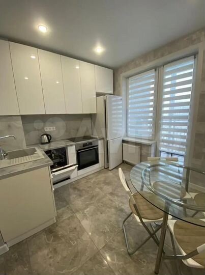 2-к. квартира, 60 м², 5/19 эт.