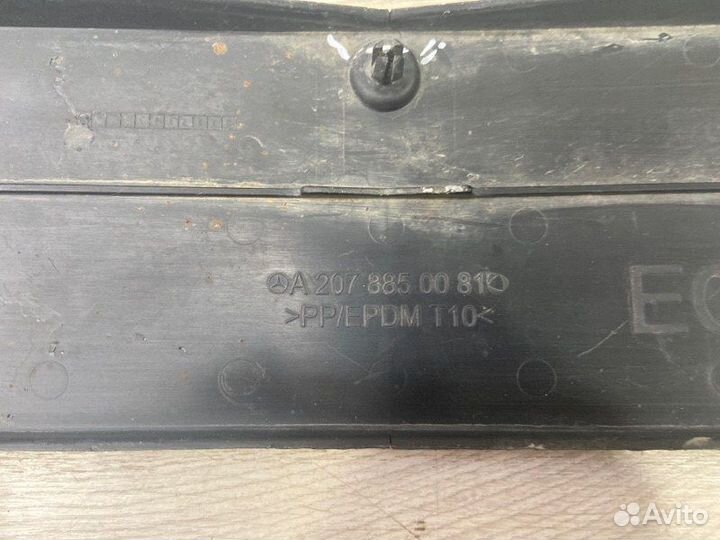 Площадка номера Mercedes W 207 E Class С 2010 Года