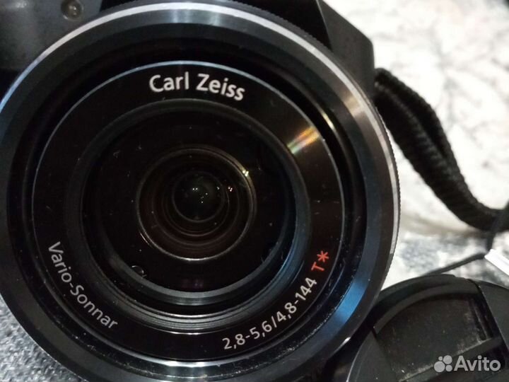 Компактный фотоаппарат sony cyber shot