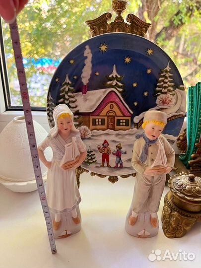 Фарфоровые парные сюжетные статуэтки (Germany)