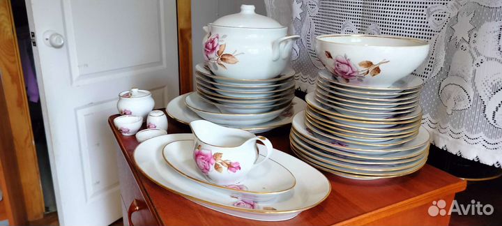 Столовый сервиз новый