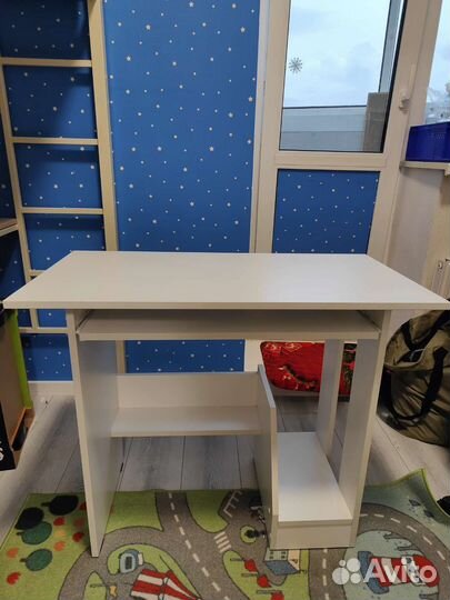 Стол компьютерный