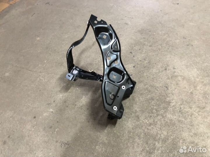 Суппорт фары правый Mercedes-Benz Cls W218