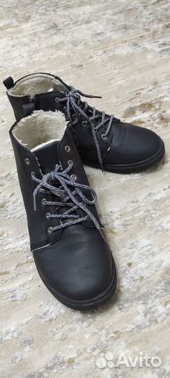 Ботинки теплые на меху на мальчика размер 36-37