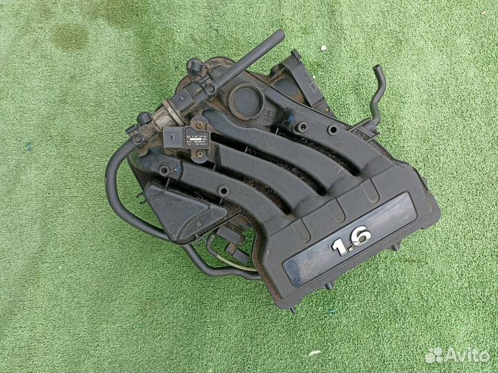 Коллектор впускной Volkswagen Jetta седан 1.6 2006