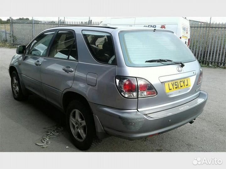 Разбор на запчасти Lexus RX