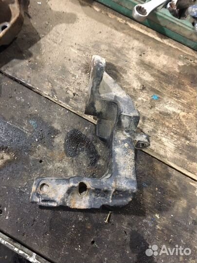 Кронштейн гур Kia spectra