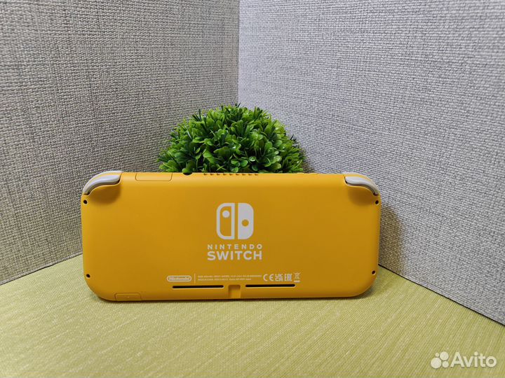 Прошитый Nintendo Switch lite (чип PicoFly) 160gb