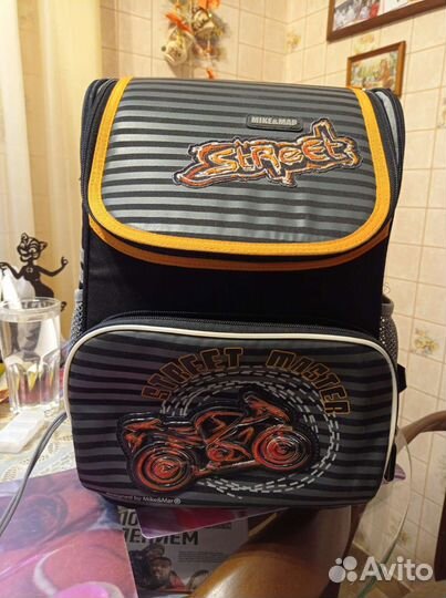 Школьный рюкзак