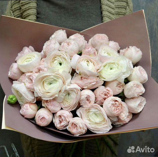 Букет из ранункулюса