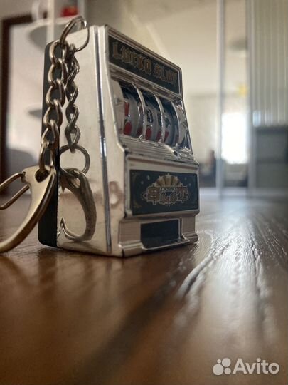 Брелок казино