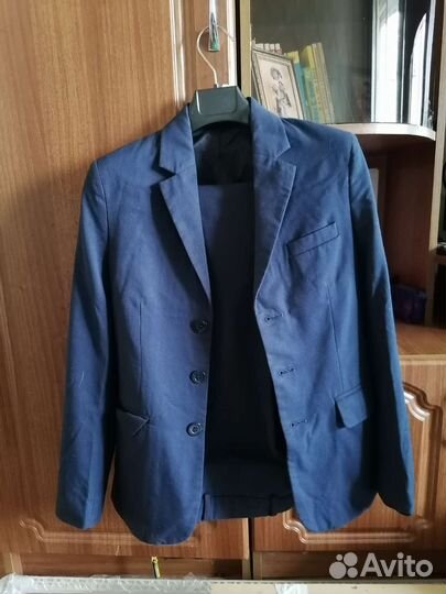 Костюм школьный на рост 152 см