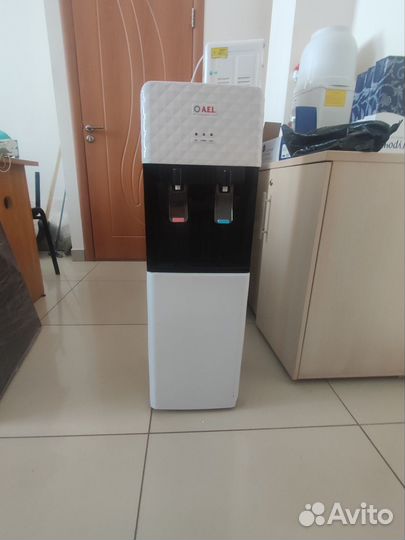 Кулер для воды