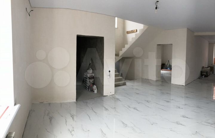 Коттедж 202 м² на участке 7 сот.