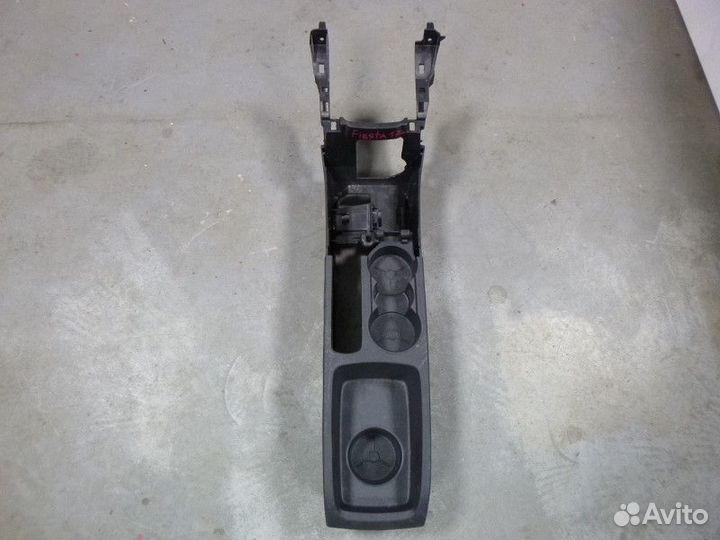Консоль центральная ford fiesta fiesta 2008