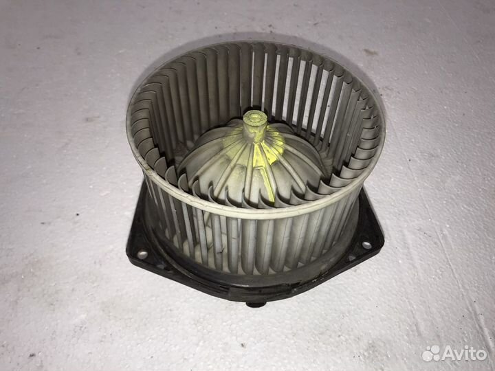 Моторчик отопителя Ниссан Примера П11 2001 г