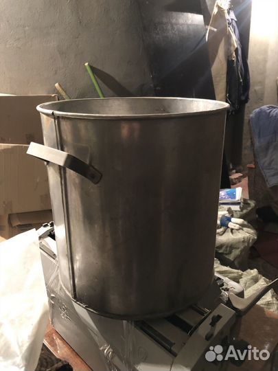 Бак из нержавейки бу 30 л 2 шт