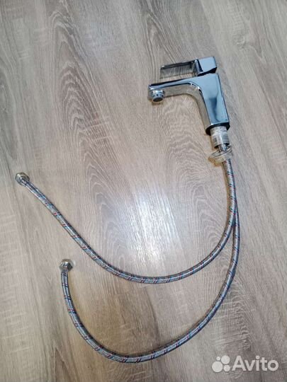 Смеситель для раковины