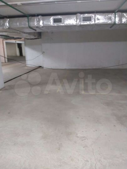 Машиноместо, 14 м²