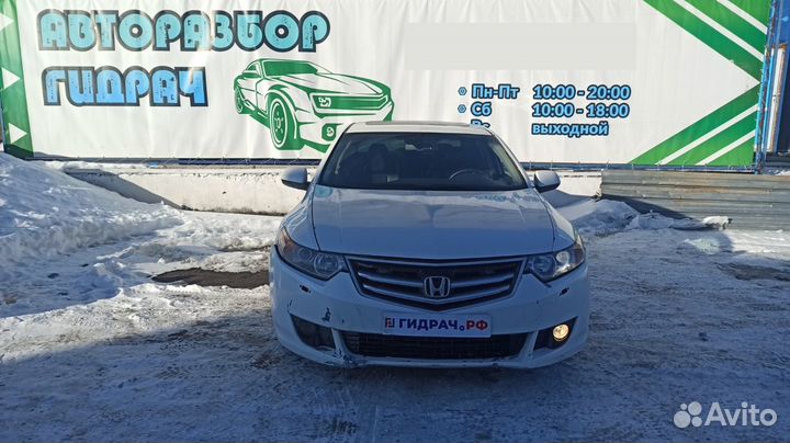 Кронштейн компрессора кондиционера Honda Accord 8