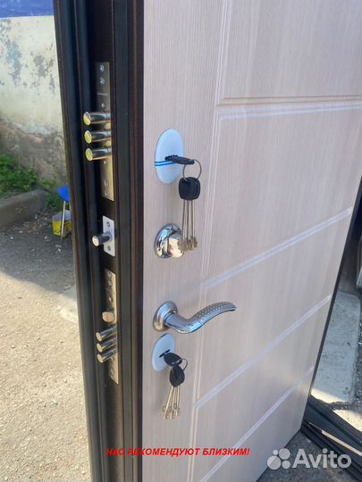 Тяжелая дверь металлическая от производителя