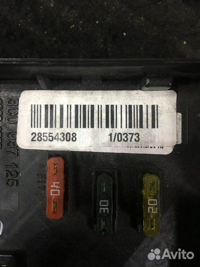 Блок предохранителей Volkswagen Passat B6