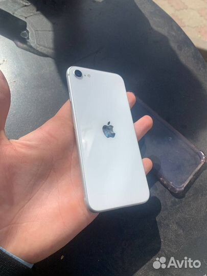 iPhone SE (2020), 64 ГБ