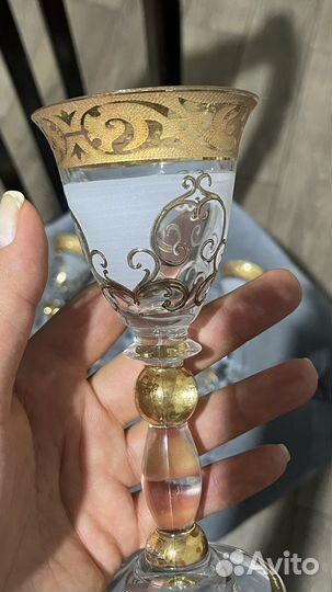 Рюмки на ножке