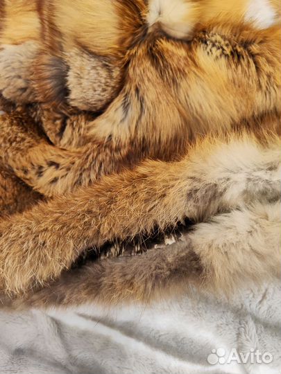 Натуральная шуба, лиса, состояние хорошее