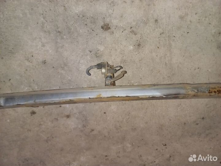 Усилитель переднего бампера Примера P11 (дорест)