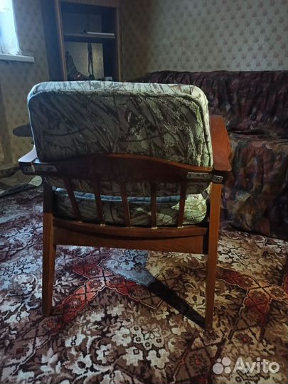 Кресло ретро