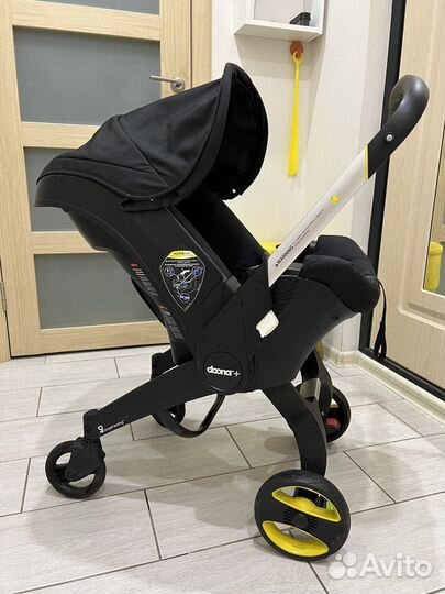 Коляска дуна с базой изофикс Doona+