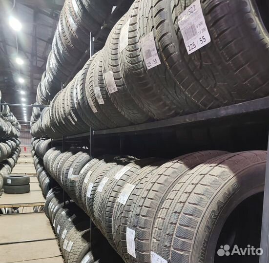 Kumho I'Zen KW31 245/40 R19 94M