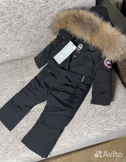 Комбинезон Canada Goose зимний новый