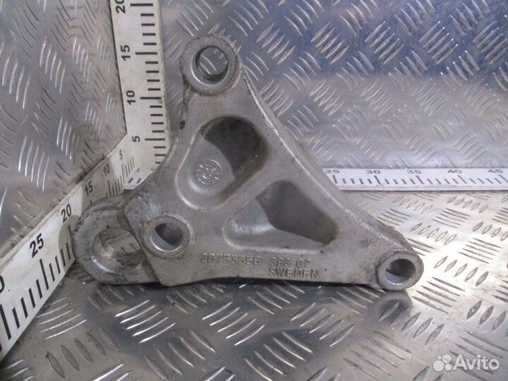 Кронштейн двс задний правый Volvo 20753358