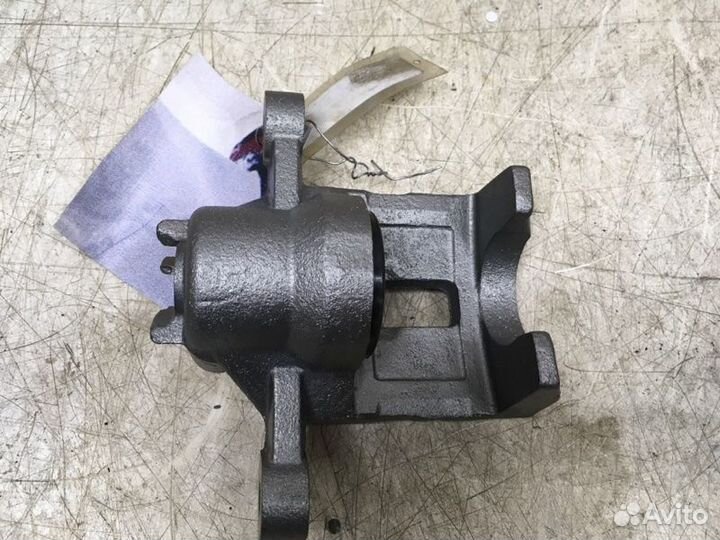 Суппорт тормозной задний правый Kia Ceed 2007-2012